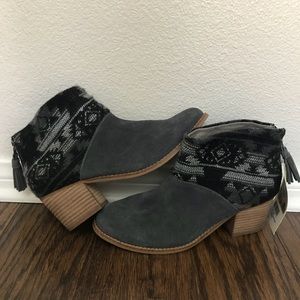❌SOLD❌❗️LAST PAIR❗️ NEW TOMS Leila Booties